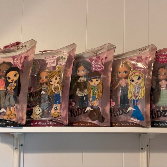 Bratz Other - Bratz Kidz Blonde Fashion Doll in Pink Packaging